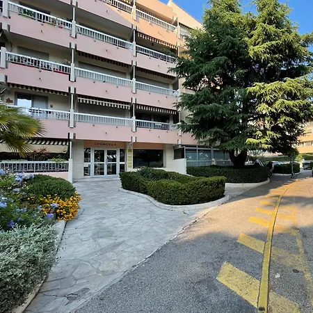 Appartement Superbe Avec Terrasse Proximité