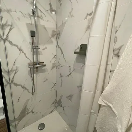 شقة Superbe Avec Terrasse Proximite *